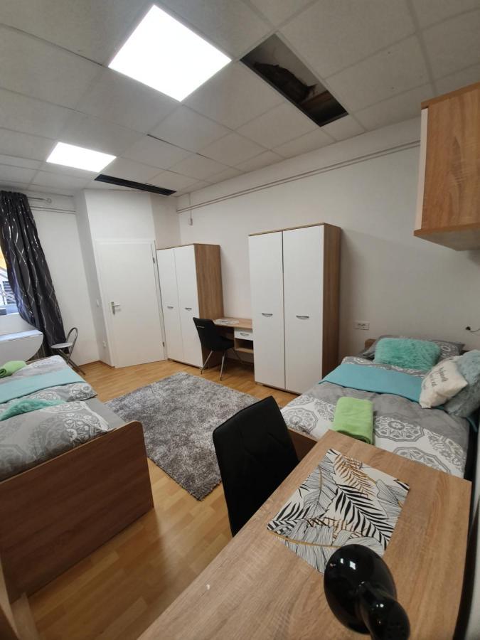 Maribor City Center Minidorm Apartment ภายนอก รูปภาพ